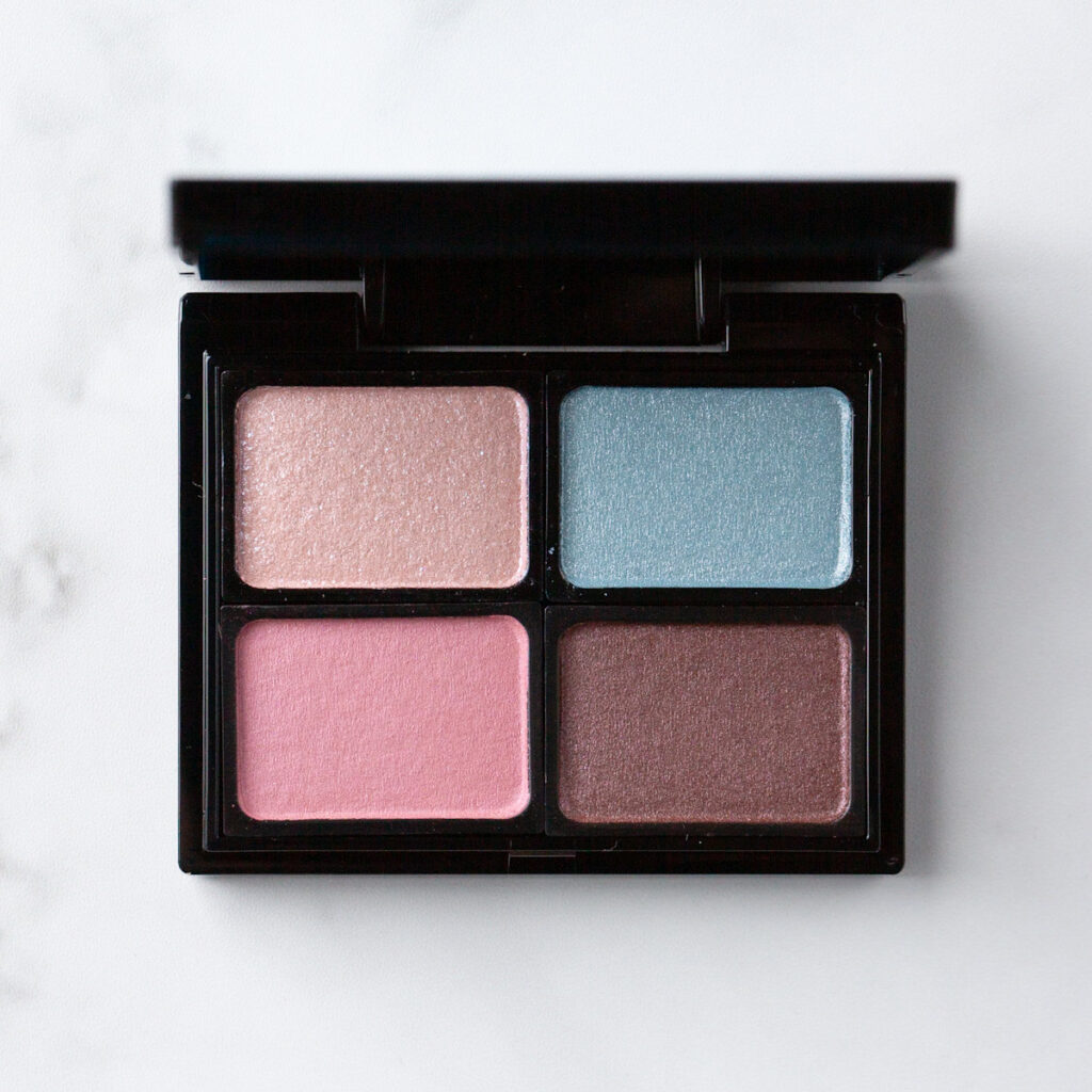 AINOKI インナースケープアイシャドウ 02 澄明 配色
