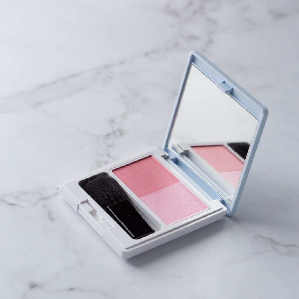 ナチュラグラッセ チークブラッシュN 01 ブルーミングピンク 実物写真
