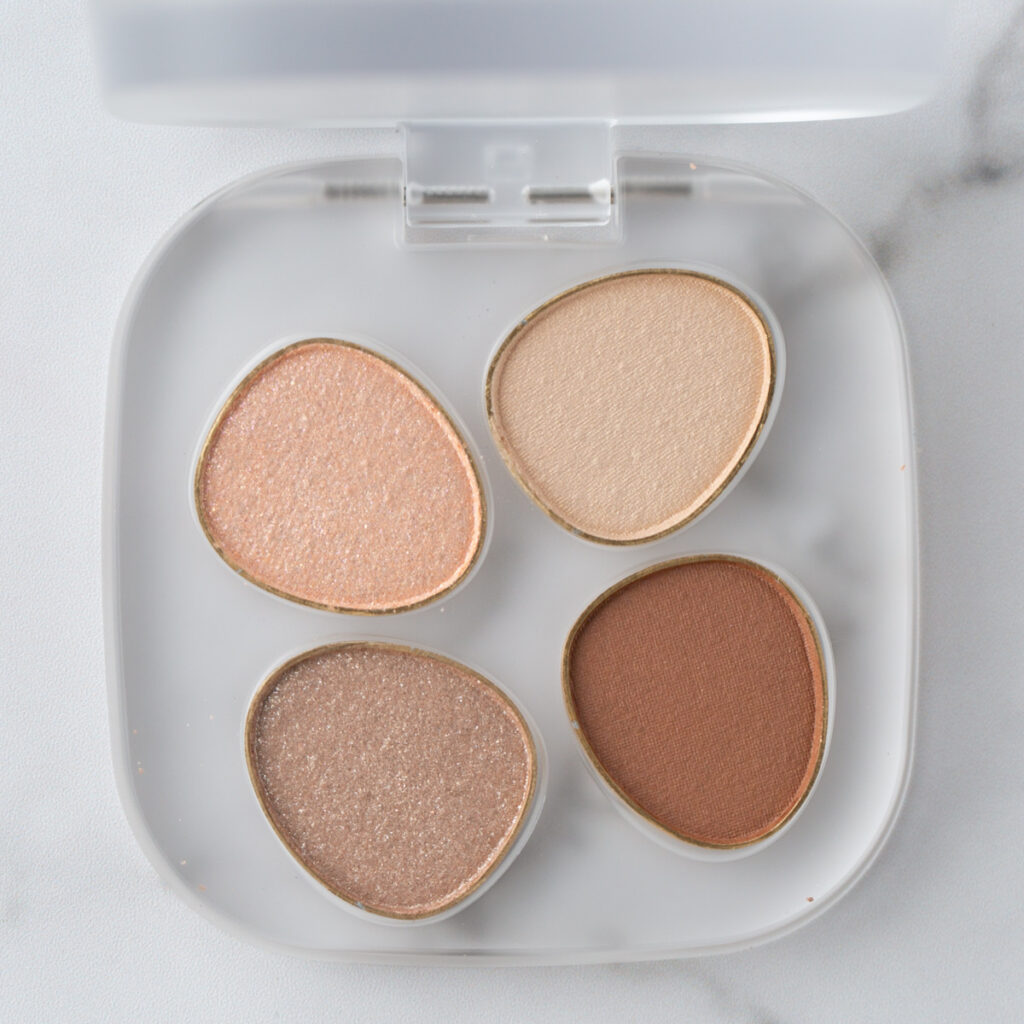 to/one ペタルフロート アイパレット 08 Classy Beige 配色が分かる俯瞰写真
クローズアップ